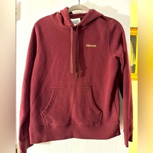 Marmot Mountain Works maroon hoodie, pullover size Medium